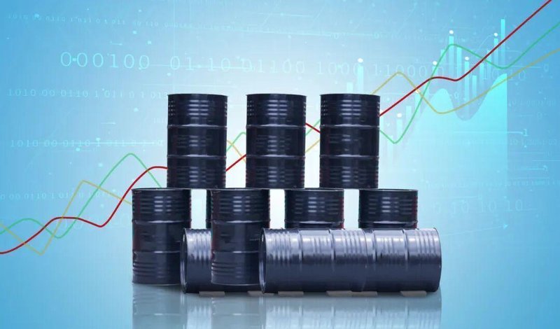  成品油零售限价今晚调整在即，涨幅预计显著；92号汽油或全面进入高价区间。 股票财经