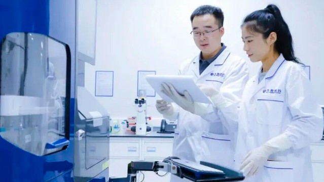  老牌药企的新赛道：钠钾镁钙注射液获批背后的战略突围 新闻