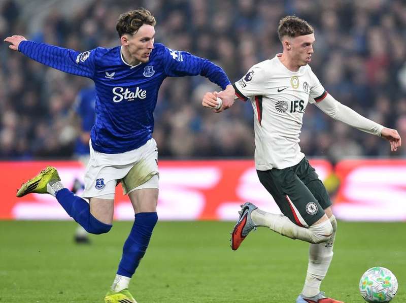  焦虑与困境：英超新星的身价泡沫与竞技滑坡 体育新闻