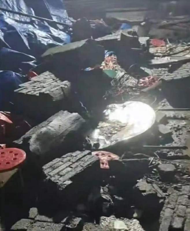  建筑安全技术视角下的昭通丧宴墙体倒塌事故：结构缺陷与责任边界的深度解析 新闻