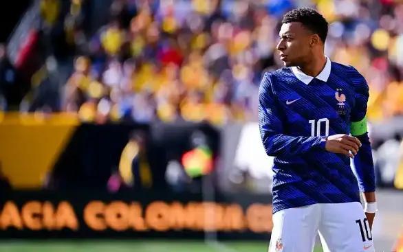  35岁生日那天的队长袖标：一个关于尊重与成长的故事 情感心理